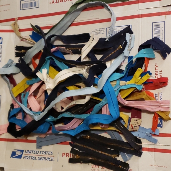 Vintage Zippers - Picture 1 of 3